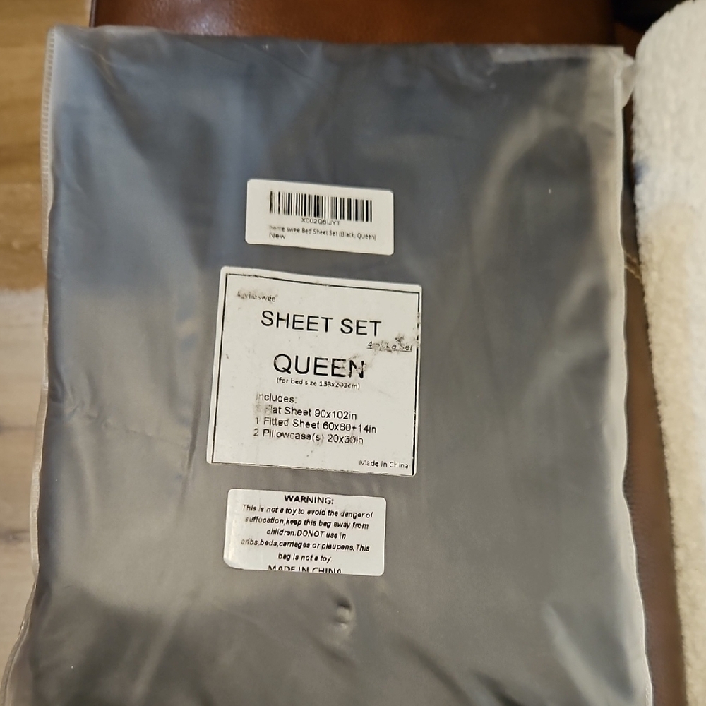 Gray Queen Sheet Set